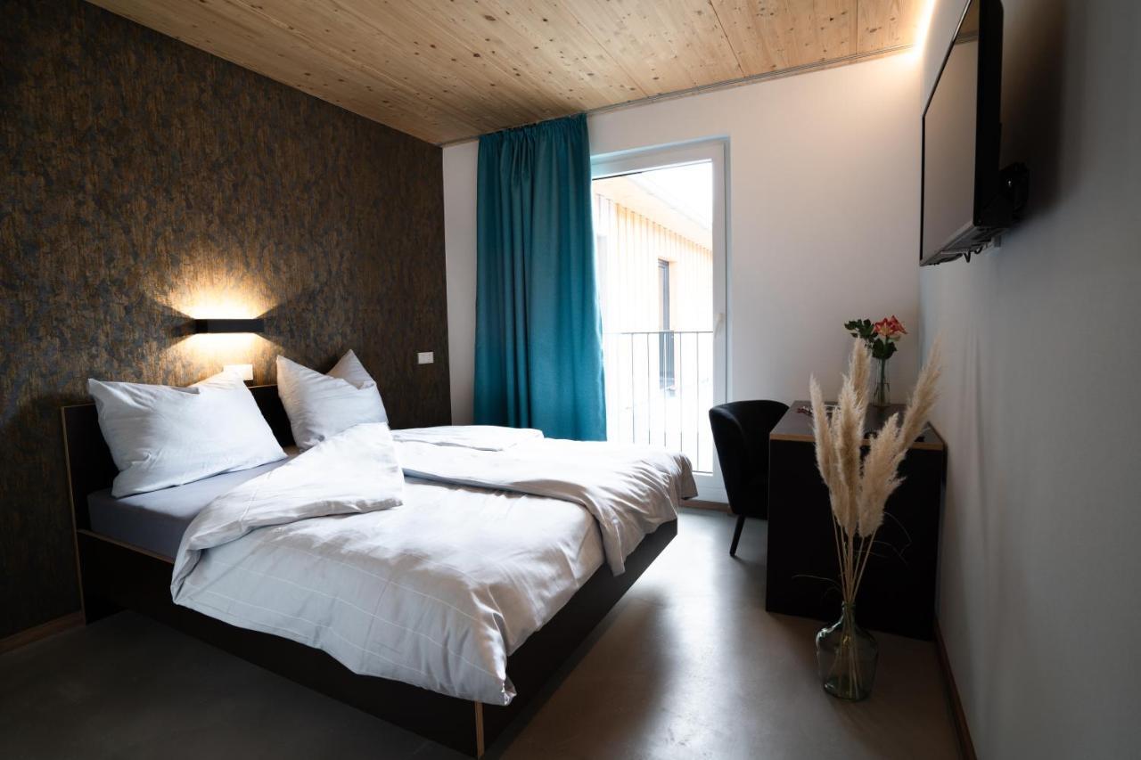Motel Q Zimmern ob Rottweil Buitenkant foto